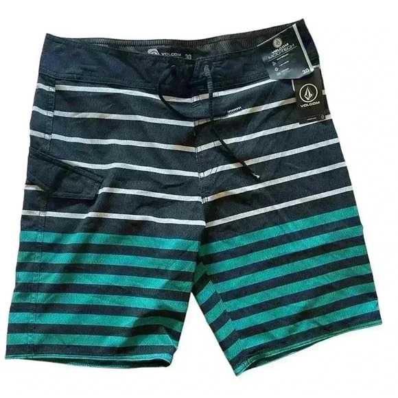 Volcom NWT Mod-Tech Board Shorts Size 30 - Picture 1 of 16